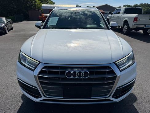 Used 2019 Audi Q5 2.0T Premium w/ Convenience Package AWD/4WD image 2