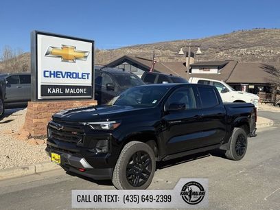 Used 2024 Chevrolet Colorado Z71 w/ Z71 Convenience Package 2