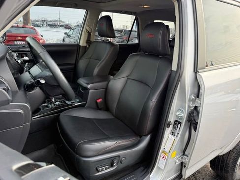 Used 2019 Toyota 4Runner TRD Off-Road Premium image 12