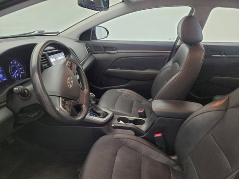 Used 2017 Hyundai Elantra Limited FWD image 17