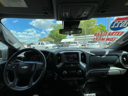 Used 2022 Chevrolet Silverado 1500 W/T RWD image 14