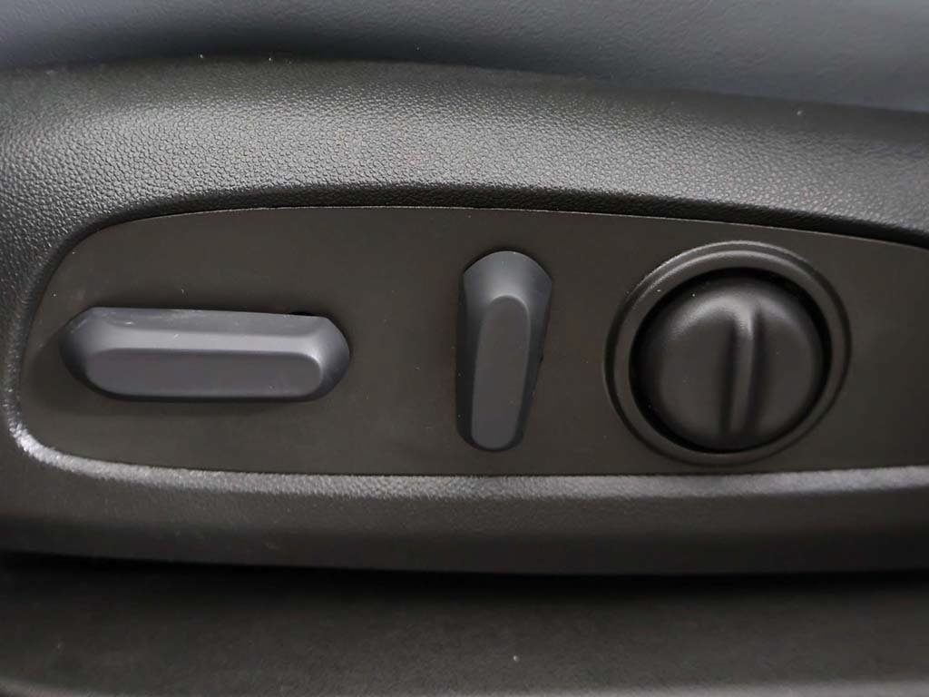 Used 2023 Buick Enclave Essence w/ Experience Buick Package AWD/4WD image 36