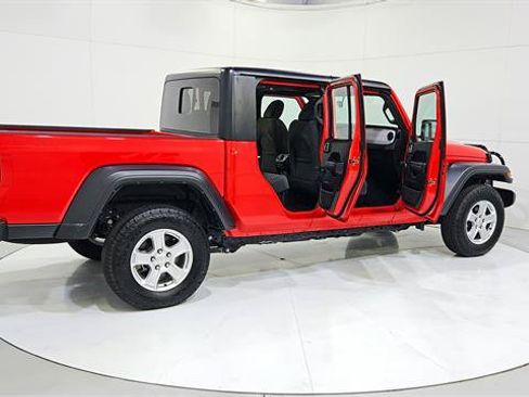 Used 2024 Jeep Gladiator Sport AWD/4WD image 32