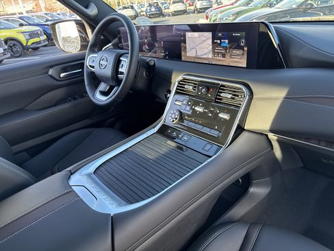 New 2026 Nissan Armada SL image 25