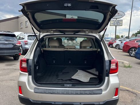 Used 2017 Subaru Outback 2.5i Limited AWD/4WD image 22
