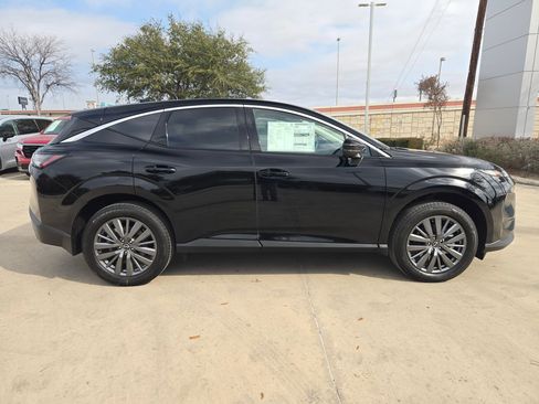 New 2026 Nissan Murano SL AWD/4WD image 2