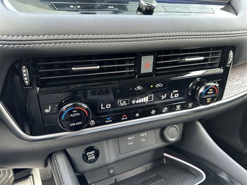 New 2026 Nissan Rogue Platinum w/ Platinum Premium Package image 19