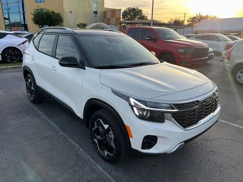 New 2026 Kia Seltos S image 3