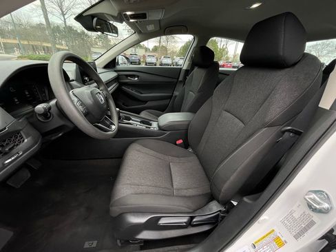 Certified 2025 Honda Accord LX image 26