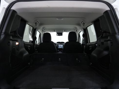 Used 2023 Jeep Renegade Trailhawk w/ Trailhawk Elite Group image 27