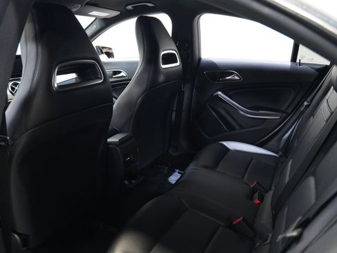 Used 2015 Mercedes-Benz CLA 250 image 36