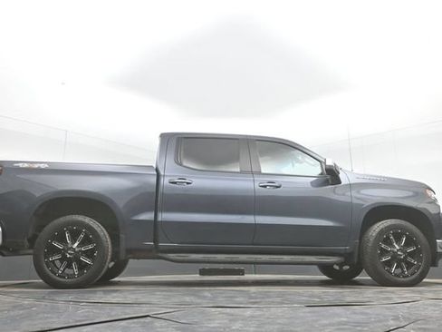 Used 2021 Chevrolet Silverado 1500 LT AWD/4WD image 45