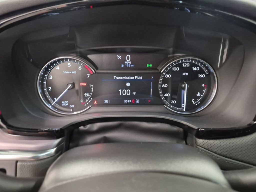 Used 2026 Cadillac XT5 Luxury AWD/4WD image 3