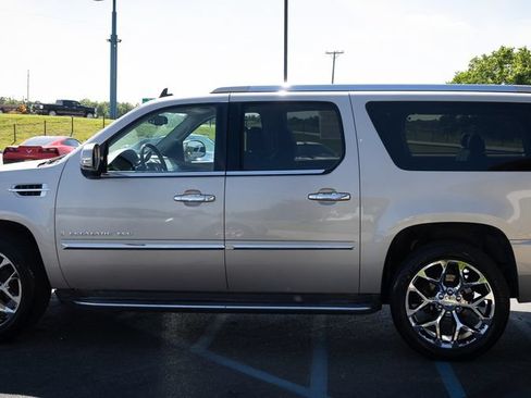 Used 2008 Cadillac Escalade ESV AWD image 13