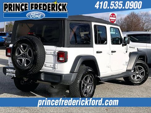 Used 2018 Jeep Wrangler Unlimited Sport S image 12