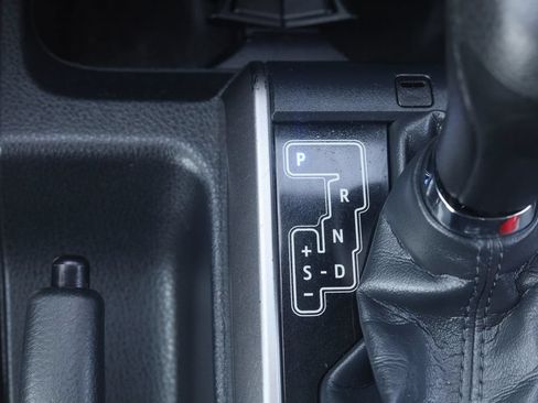 Used 2023 Toyota Tacoma SR5 AWD/4WD image 11