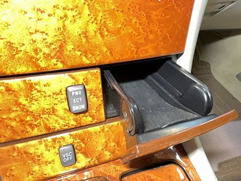 Used 2002 Lexus LS 430 image 29