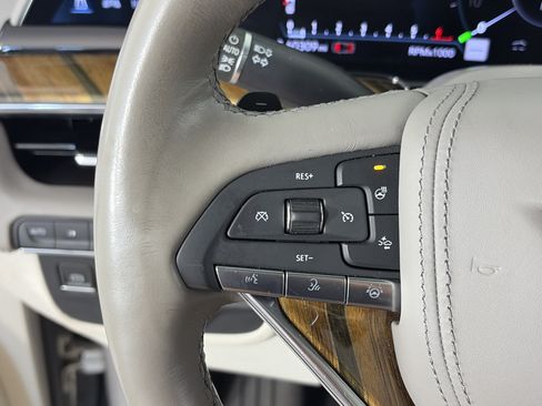 Used 2023 Cadillac Escalade ESV Premium Luxury Platinum w/ LPO, Radiant Package AWD/4WD image 33