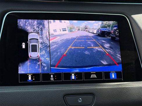 Certified 2022 Cadillac XT4 Premium Luxury w/ Technology Package image 7