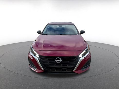 Used 2025 Nissan Altima 2.5 SV image 4