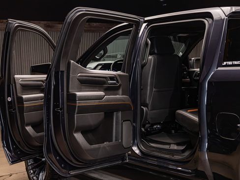 Used 2022 GMC Sierra 1500 AT4 w/ AT4 Premium Package image 29