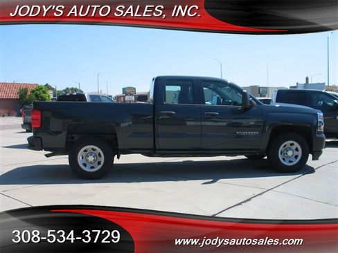 Used 2017 Chevrolet Silverado 1500 W/T w/ Trailering Package RWD image 33