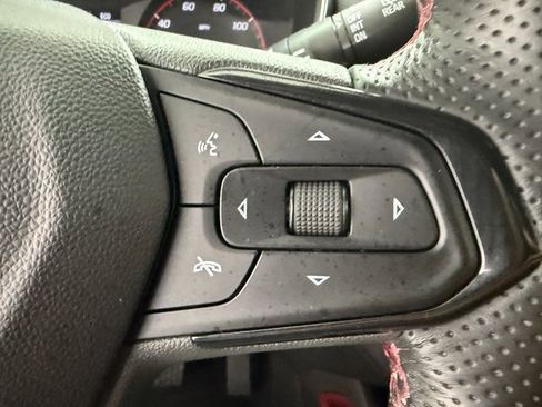 Used 2023 Chevrolet TrailBlazer RS w/ Sun and Liftgate Package image 11