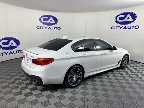 Used 2019 BMW 530i w/ M Sport Package RWD image 3