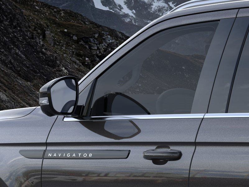 Used 2025 Lincoln Navigator Black Label AWD/4WD image 20