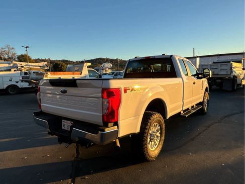 Used 2020 Ford F250 XL w/ STX Appearance Package image 5