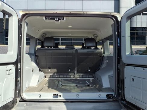 Used 2024 INEOS Grenadier Station Wagon AWD/4WD image 6