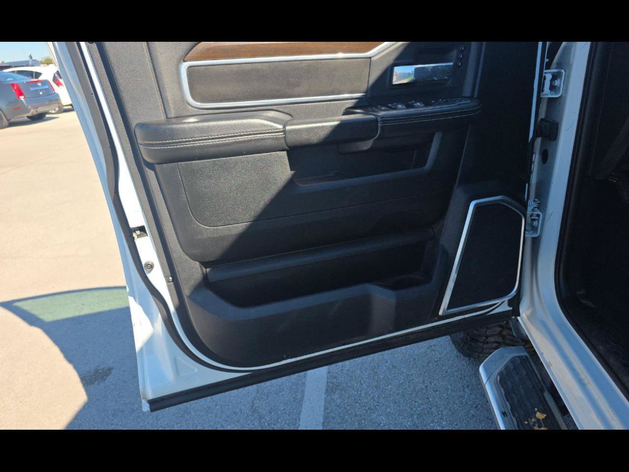 Used 2024 RAM 2500 Laramie w/ Safety Group AWD/4WD image 8