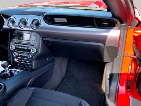 Used 2015 Ford Mustang GT RWD image 14