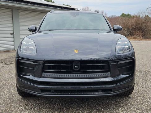 New 2026 Porsche Macan AWD/4WD image 7
