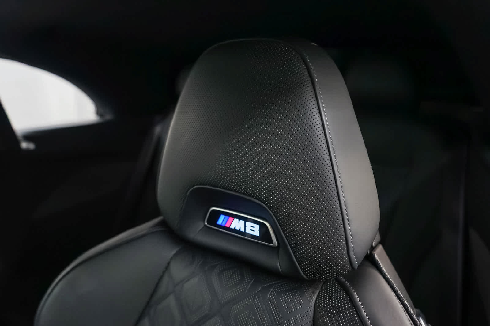 Used 2022 BMW M8 Competition AWD/4WD image 30