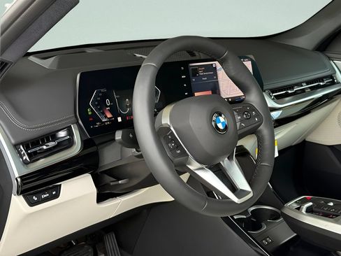 New 2026 BMW X1 xDrive28i w/ Technology Package AWD/4WD image 9