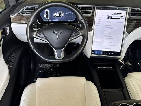 Used 2016 Tesla Model X 90D AWD/4WD image 14