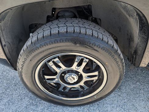 Used 2013 Chevrolet Tahoe LT w/ Suspension Package, Off-Road image 11