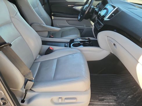 Used 2016 Honda Pilot Elite image 18
