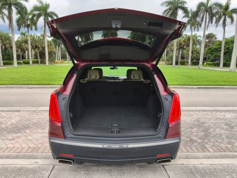 Used 2017 Cadillac XT5 FWD image 39