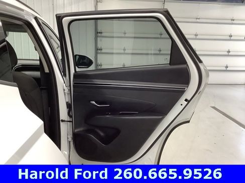 Used 2022 Hyundai Tucson SEL image 9