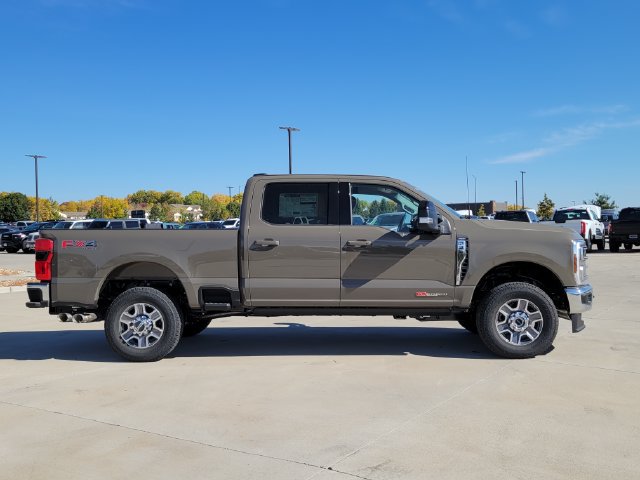 New 2027 Ford F350 Lariat w/ Lariat Ultimate Package AWD/4WD image 2
