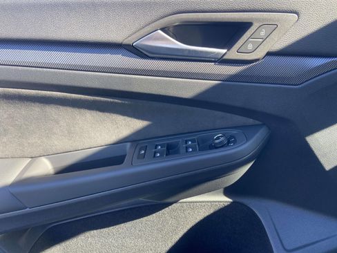 Certified 2025 Volkswagen GTI SE image 20