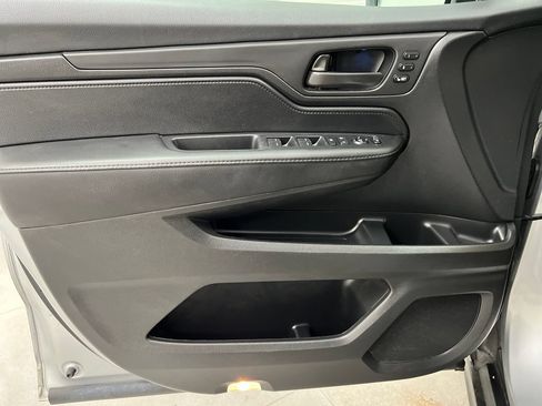 Used 2025 Honda Odyssey EX-L image 14