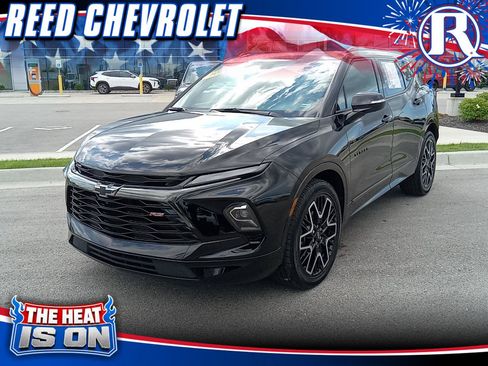 Certified 2023 Chevrolet Blazer RS w/ Driver Confidence II Package AWD/4WD image 1