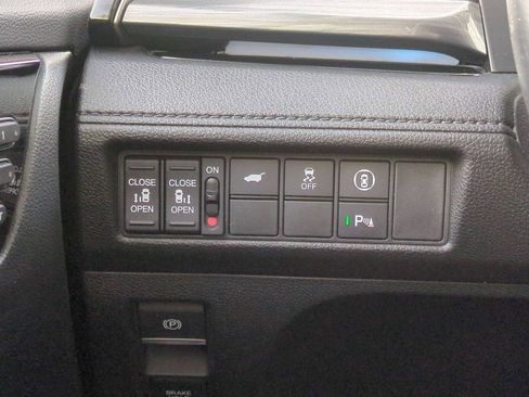 Used 2023 Honda Odyssey Elite image 37