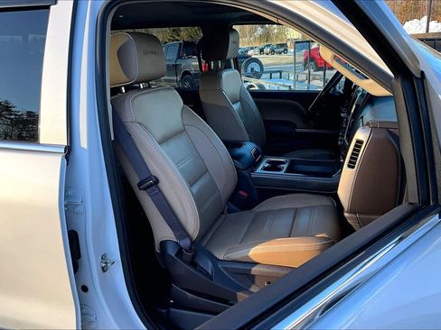 Used 2018 GMC Sierra 1500 Denali w/ Denali Ultimate Package image 8