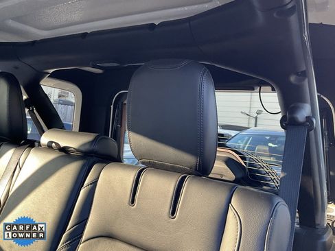 Used 2022 Jeep Wrangler Unlimited Sahara w/ Cold Weather Group image 31