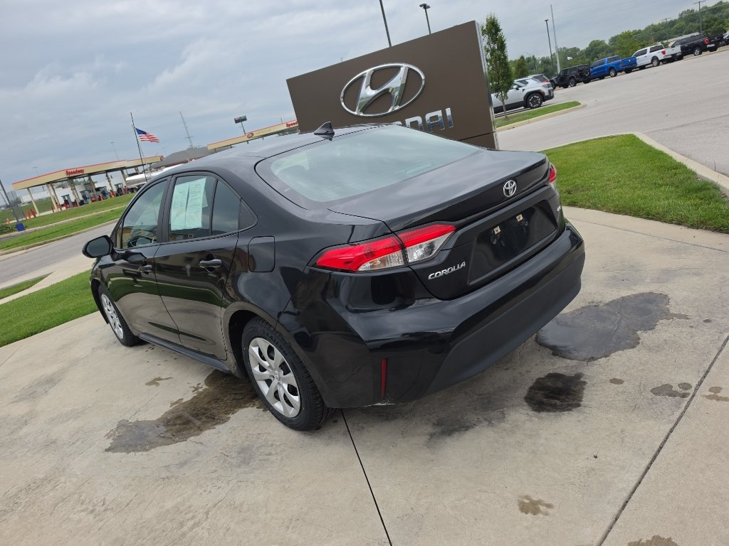 Used 2024 Toyota Corolla LE FWD image 7
