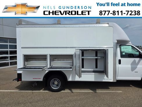 New 2026 Chevrolet Express 3500 w/ Power Convenience Package RWD image 9
